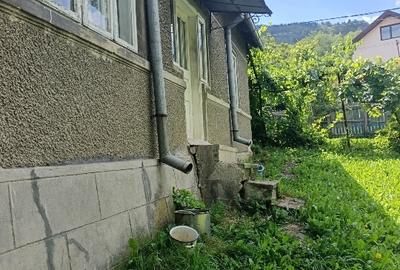 Casă individuală cu 5 camere cu Teren 1200 Mp în Lopătari - 1