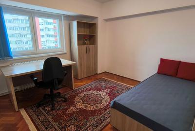 Apartament cu 3 camere decomandat în 1 Mai - 6