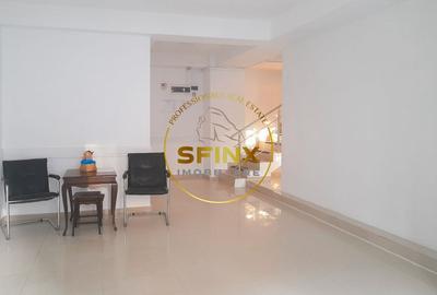 18 Camere Piata Victoriei, Spitalul Sanador - 2