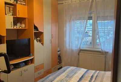 Apartament cu 3 camere decomandat în Răcădău - 4