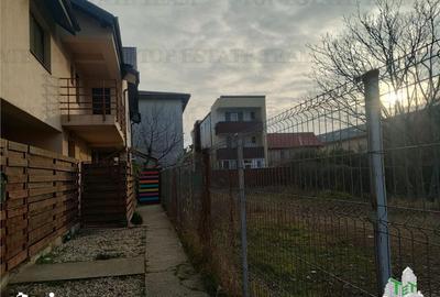 Casă cu 4 camere cu Canalizare în Central - 15