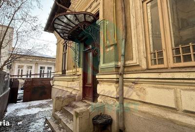 Apartament cu 3 camere în Cantemir