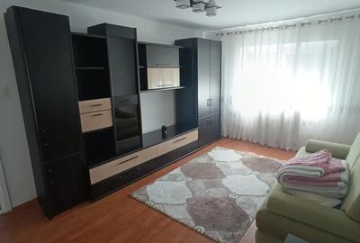 Inchiriem apartament decomandat - 2