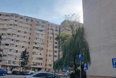 Vand apartament 3 camere, mobilat, in Pitesti, Zona Nord, L uri, etaj6 - 11
