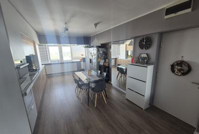 Apartament cu 3 camere decomandat în Marna