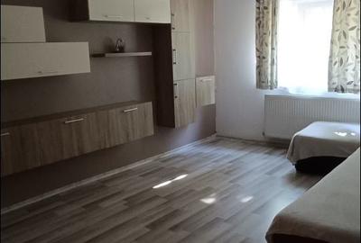 Apartament cu 2 camere decomandat în Liteni - 2