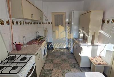 Apartament 3 camere, ETAJ 2, clima, bloc izolat- Zona Complexului Studentesc - 2