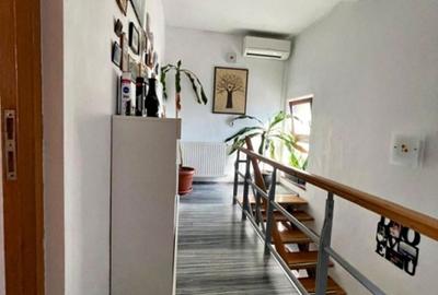 Casă cu 3 camere în Palazu Mare - 6
