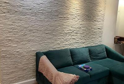 Apartament cu 3 camere semidecomandat, mobilat în Gorjului