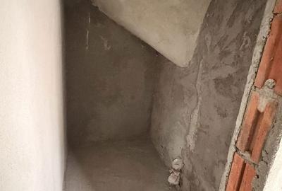 Casă cu 4 camere cu Teren 135 Mp în Berceni - 1