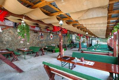 Hotel Cascada la poalele masivului Ceahlau, statiunea Durau, Neamt - 3