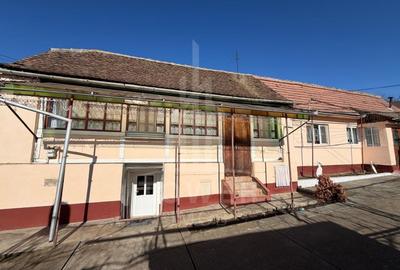 Casă individuală cu 3 camere cu Canalizare în Central - 5