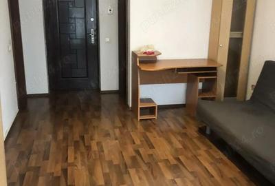 Garsonieră decomandată în Titan - 3