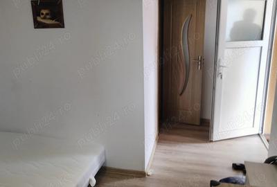 Dau in chirie o camera cu baie la casa zona Balcescu N. - 1