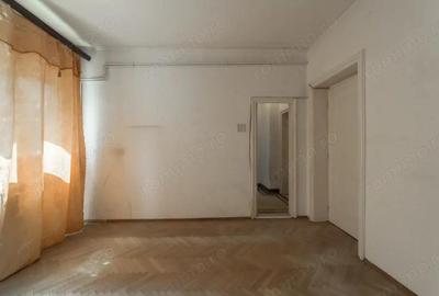 Apartament cu 4 camere semidecomandat în Calea Călărașilor - 10