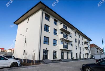 Apartament cu 3 camere balcon loc de parcare zona Doamna St - 1