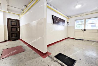 Apartament cu 3 camere, Micro 17, pretabil și pentru activități comerciale. - 9