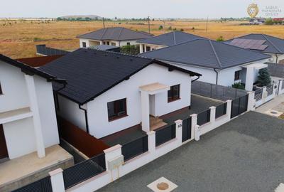 Casă 3 camere de vânzare in Livada - 3