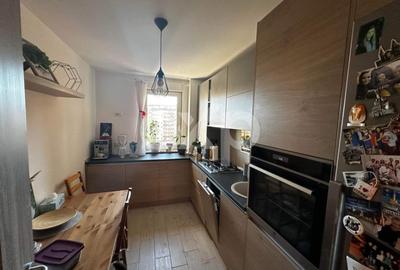 Apartament cu 2 camere decomandat în Tractorul - 12