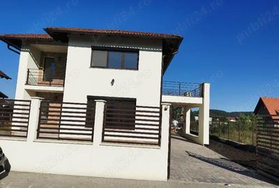 Casă cu Teren 490 Mp în Central - 3