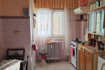 Apartament cu 2 camere decomandat în Central - 10