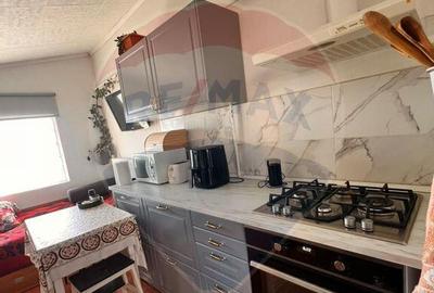 Casa / Vila cu 4 camere de vanzare in zona Periferie