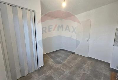 Apartament de vanzare - 4