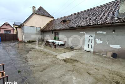 Casă cu 4 camere semidecomandat cu Teren 289 Mp în Turnișor - 1