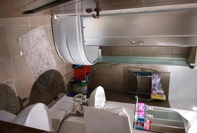 Apartament cu 3 camere semidecomandat în Central - 8