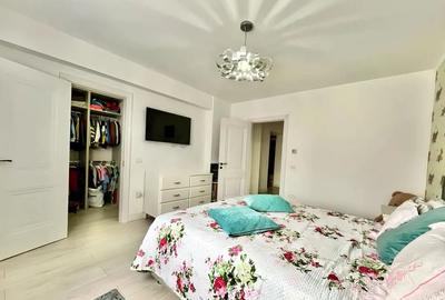 Apartament cu 4 camere decomandat, mobilat în Noua