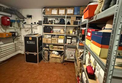 Casă cu 4 camere în Titan