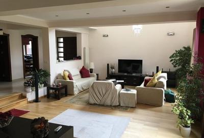 Vila individuală cu piscină si teren generos ||  Refugiu privat pentru relaxare - 3