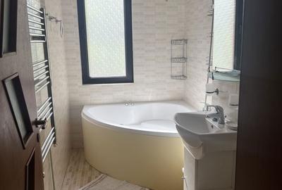 Apartament cu 2 camere decomandat în Răcădău - 2