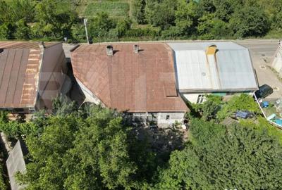 Casă cu 4 camere cu Teren 1100 Mp în Ițcani - 1