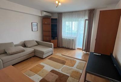 Inchiriez apartament 3 camere Vacaresti parc - 1