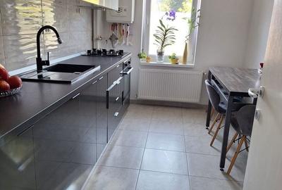 Apartament cu 2 camere decomandat în Central - 1
