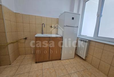 Apartament cu 3 camere semidecomandat în Central - 8