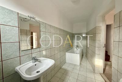 Casă individuală cu 6 camere cu Canalizare în Tei - 20