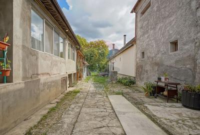 Casa spatioasa cu teren generos, in zona centrala a Sacelelor - 30