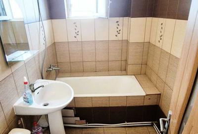 Apartament cu 3 camere decomandat în Central - 3