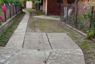 Vand casa cu anexe Vand casa cu anexe - 6