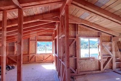 Casă cu 4 camere cu Canalizare în Cristian - 13