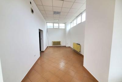 Spațiu comercial, de 75 mp, în Central - 1