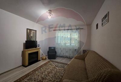 Apartament cu 4 camere de vânzare în zona Cetate -Comision  0% - 1