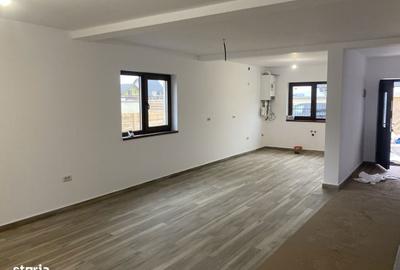 Casă cu 4 camere cu Teren 250 Mp în Tărlungeni - 12