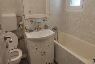 Apartament decomandat în Jiului - 2