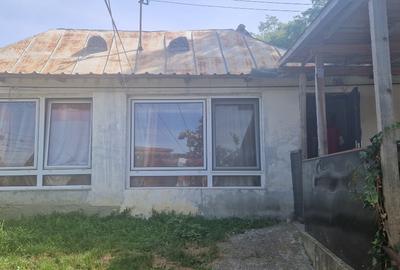 Vand casa cu suprafata utila 120 mp 3 camere bucatarie ,baie  necesita renovare - 4