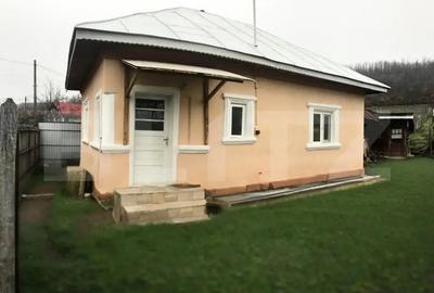 Casă cu 2 camere cu Teren 1724 Mp în Central - 9