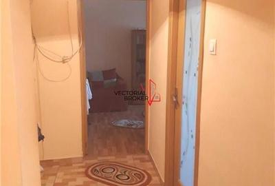 Apartament decomandat la et.2/10, vedere panoramica pe parcul TEI - 9