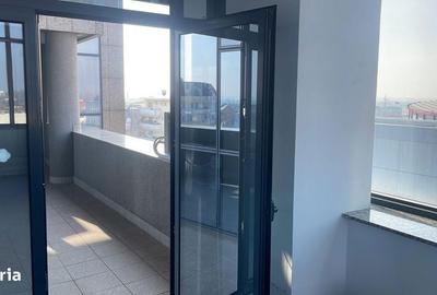 Spațiu comercial, de 200 mp, în Central - 3